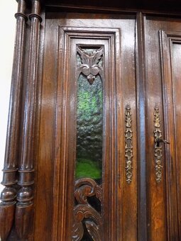 Starožitný príborník - 5