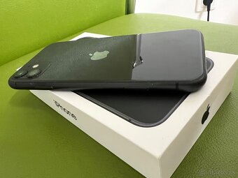 iPhone 11 64GB Black - 5