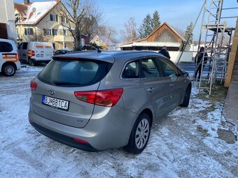 Kia ceed 1.6 CRDi 115000km 100kw ročník 2017 - 5