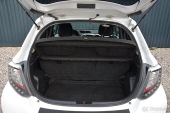 Toyota Yaris 1.5 Hybrid, Automat, SR voz, Nová Batéria - 5