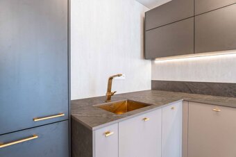 BABONI TRE: Nadštandardný 2-i byt v projekte ZWIRN za cenu „ - 5