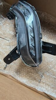 HYUNDAI i30 17- prava hmlovka - 5