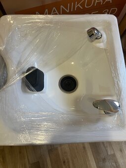 Kadernícka umyvacia jednotka - 5