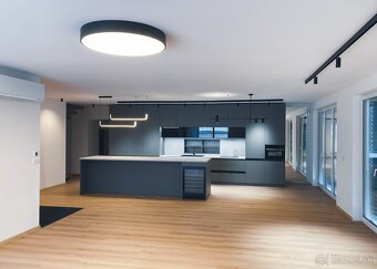 PENTHOUSE, 264 m2, absolútne centrum Žiliny - 5