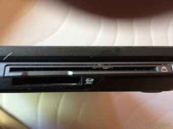 Predám notebook Fujitsu LIFEBOOK U Series - 5