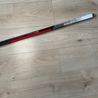 BAUER Vapor HyperLite Hokejka - 5