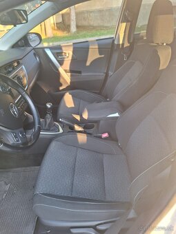 Toyota Auris Touring Sports 1,6l - 5