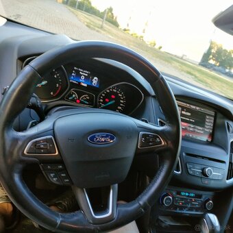 Ford Focus Combi 2.0 TDCi Duratorq Limited X PowerShift - 5