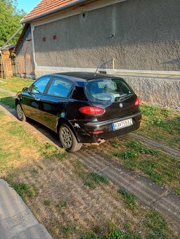 Alfa Romeo 147 - 5