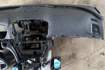 Opel Insignia A, facelift, airbagova sada, palubovka - 5