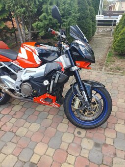 Aprilia tuono 1000r - 5