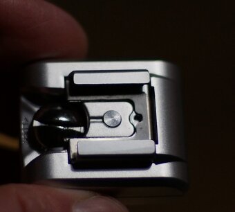 Sony nex blesk + adapter - 5