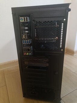 AMD Ryzen 7 5700X 8-core..RTX 3050 8GB..32GB ddr4.. - 5