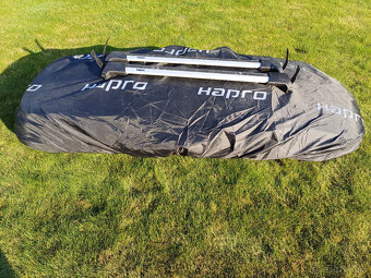 Strešný box Hapro Zenith + nosič Thule - 5