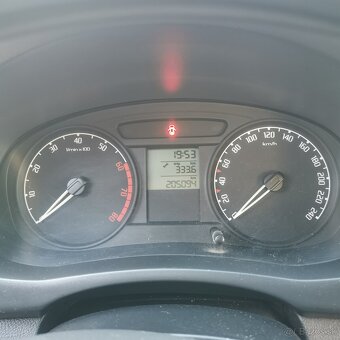 Škoda fabia 1. 2 44kw 2010 - 5