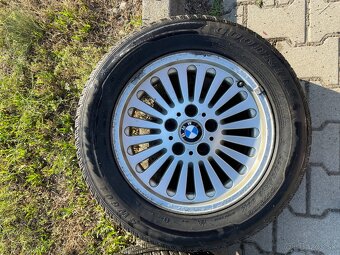 Originálne elektróny BMW s celoročnými gumami - 5