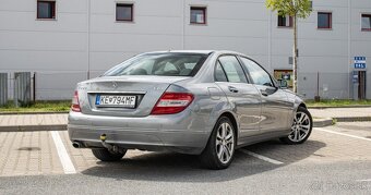Mercedes-Benz C trieda Sedan 220 CDI (125 kW, r.v. 2010) - 5