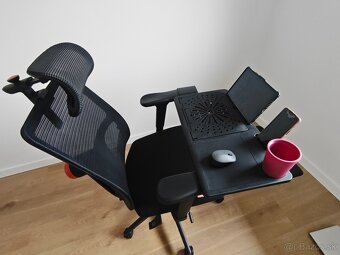 Profesionálna kancelárska stolička - 5