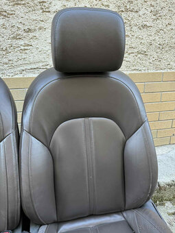Sedadlá Comfort (hnedá koža) + tapacíre (hnedá Alcantara) Au - 5