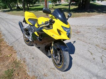 Suzuki GSX-R 750 - 5