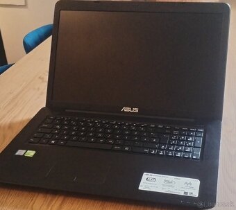 ASUS F756U - 5
