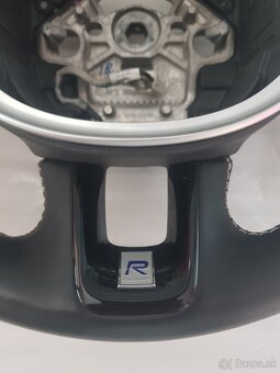 VOLVO ŠPORTOVY VYHRIEVANY PERFOROVANY VOLANT - 5