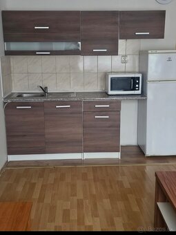 Prenajmem GARSÓNKU pri CENTRO NITRA - 5