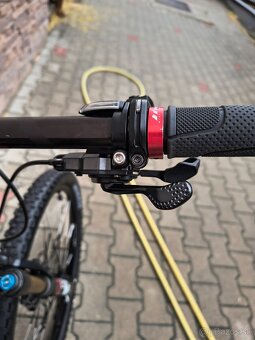 Kellys carbon rám, XT a XTR výbava - 5