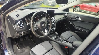 Mercedes Benz GLA 200D, - 5