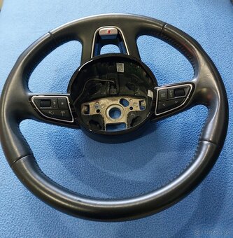 Predam Volant koženy multifukčny 2017 Q3 audi - 5