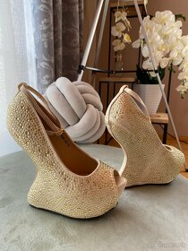Luxusná, extravagantná dámska obuv - 5