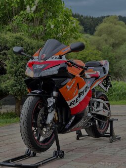 Honda CBR600RR - 5