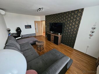 3 i zariadený byt s parkovacím státím, BONUSOM v Seredi - 5