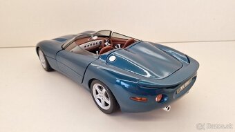 1:18 JAGUAR XK180 - 5