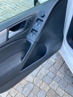 Volkswagen Golf 1.2tsi - 5