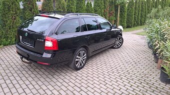 Škoda OCTAVIA Combi 2.0 TDI CR xenon - 5