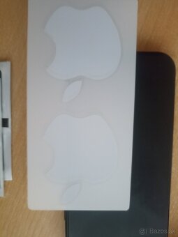 I phone SE 2020 black 64GB - 5