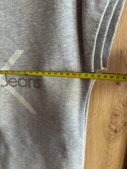 Calvin Klein - jesenné šaty - sivé - nové - 5