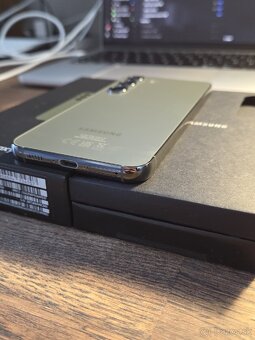 Samsung Galaxy S23 256GB zelený - 5