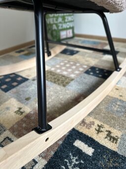 Hojdacie kreslo hnedé  do obývačky/ na kojenie / relaxovanie - 5