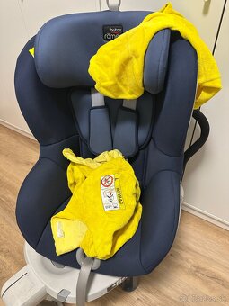 Britax romer 9-18kg otočná 360, polohovacia - 5