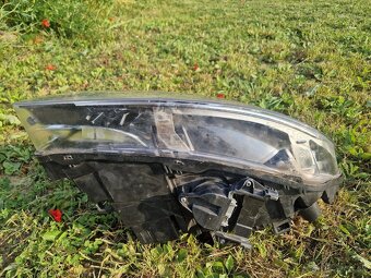 Ľavé predné svetlo Volvo S60, V60 - 5