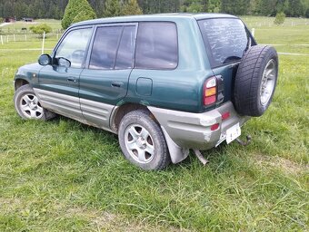 Toyota RAV4 - 5