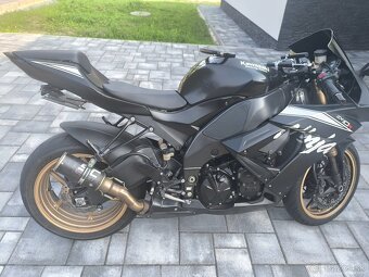 Kawasaki ZX10R - 5
