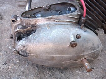 predám motor na CZ-125-150 - 5