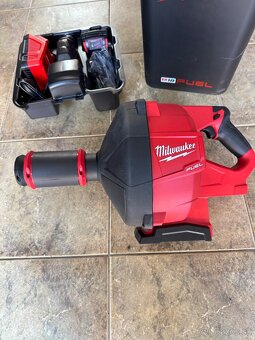 Milwaukee M18 FUEL™ drenážny čistič - 5