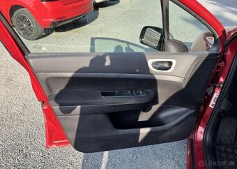 Peugeot 307 1.6 HDi TAŽNÉ PANORAMA nafta manuál 66 kw - 5