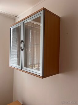 Zostava nábytku- 4 kusy- komoda+vitrína+skrinka+polica - 5