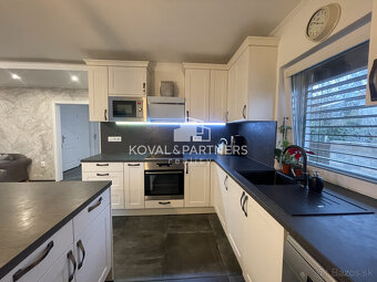 Útulný 3 izbový rodinný dom v Kolíňanoch - 5