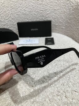 Prada Slnečné Okuliare S Balením - 5